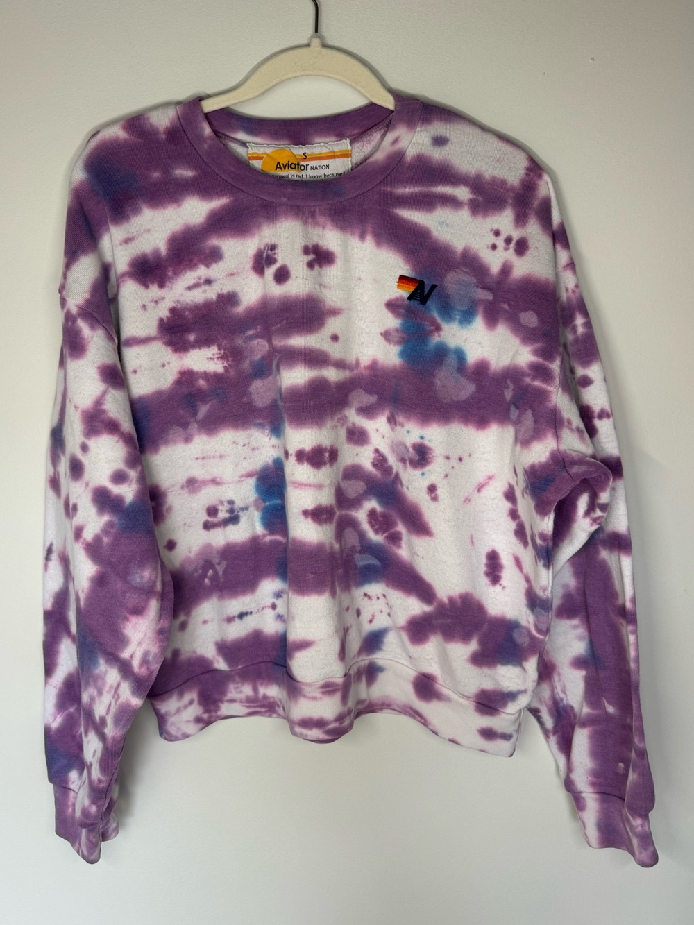 AVIATOR NATION HAND DYED RELAXED CREW SWEATSHIRT - TIE DYE MAGENTA